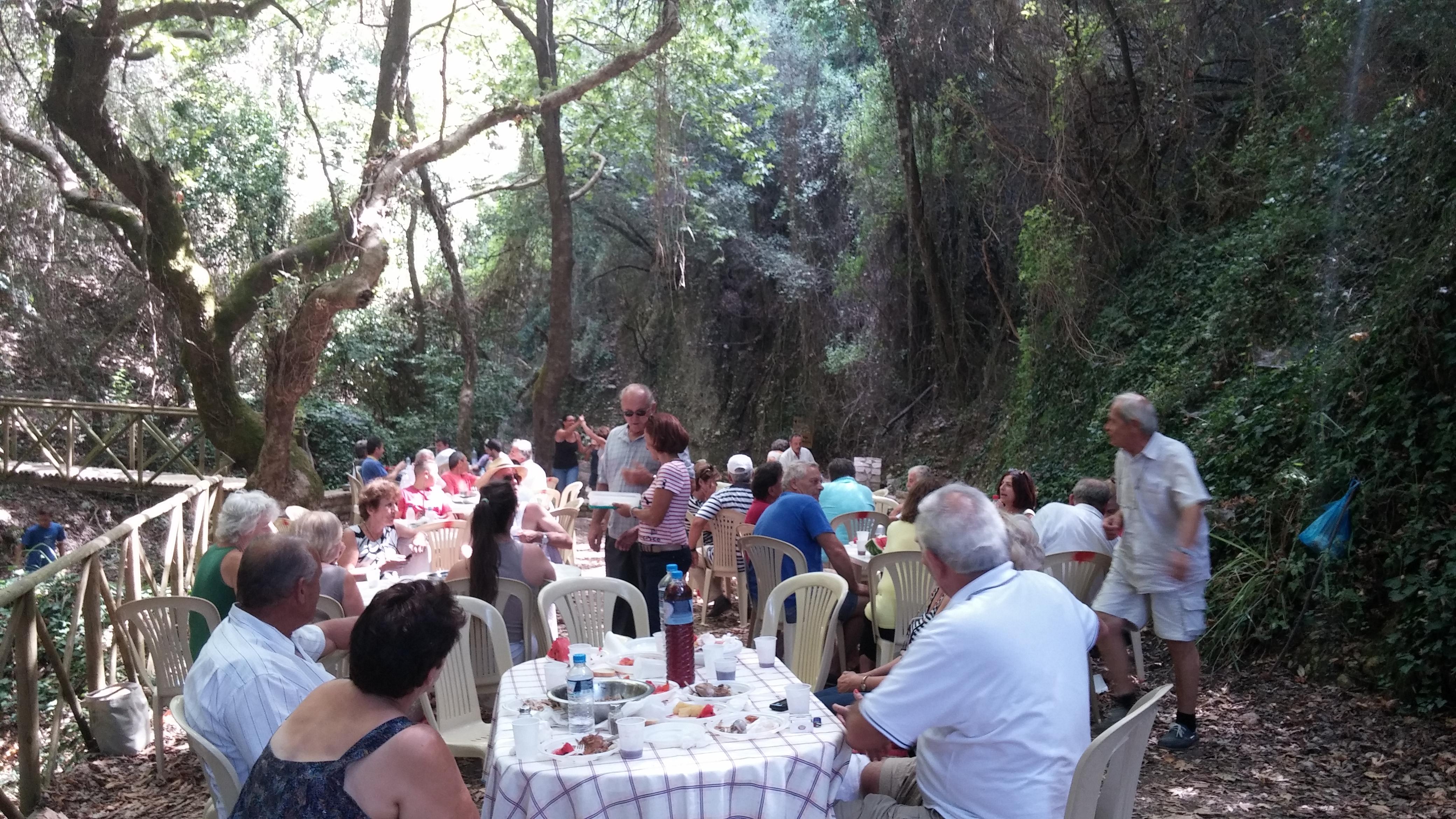 Irida Beach Resort Suites Kyparissia Exteriör bild