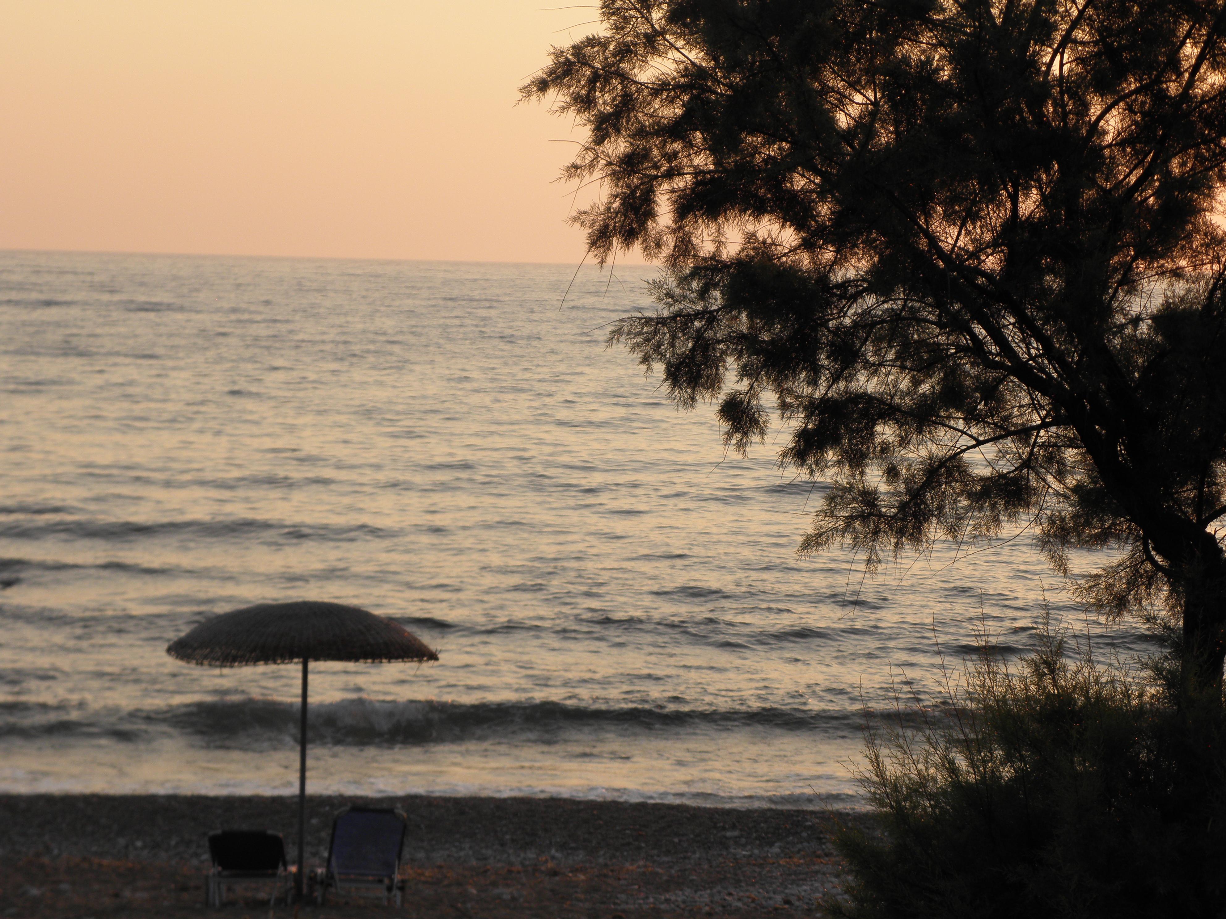 Irida Beach Resort Suites Kyparissia Exteriör bild