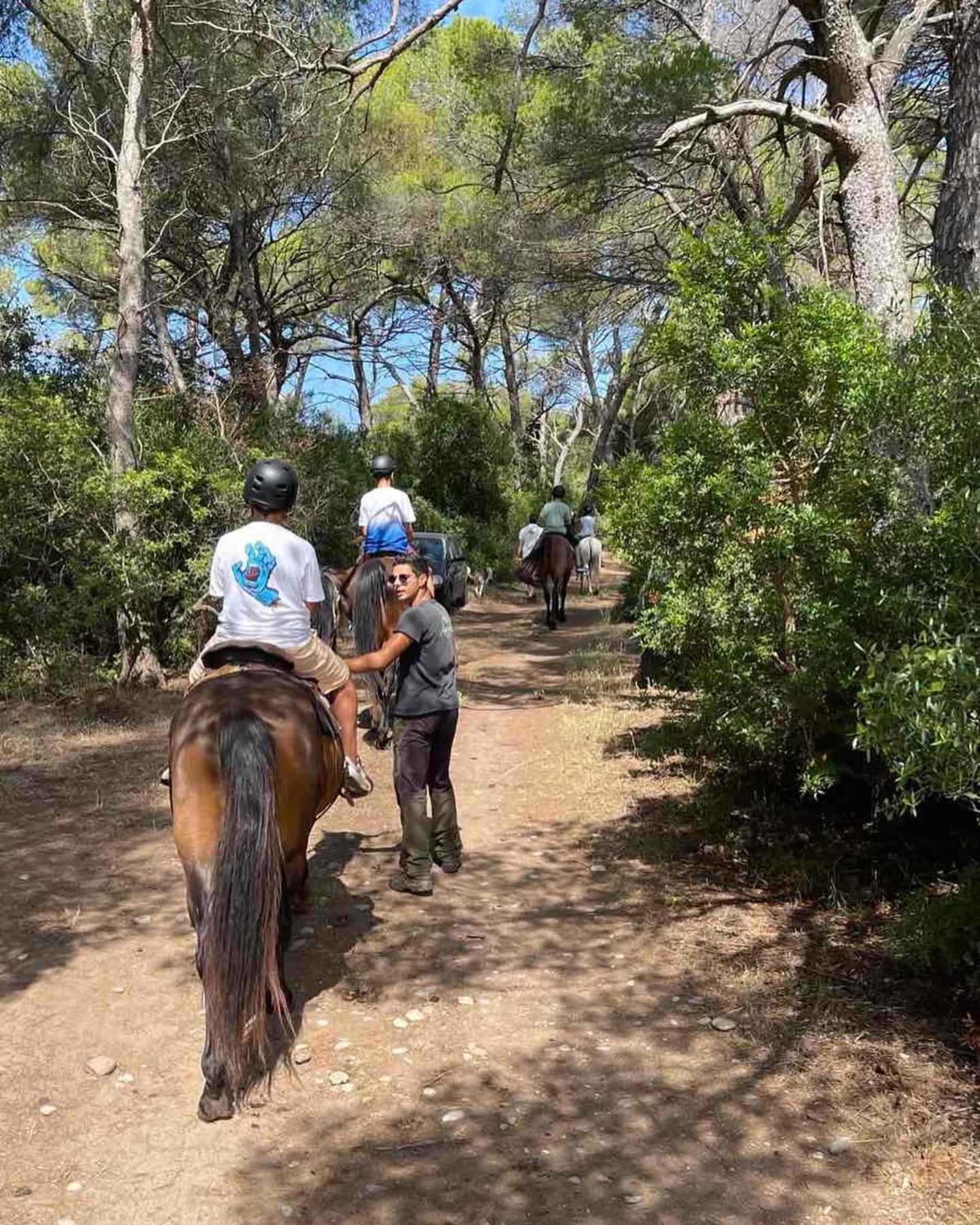 Irida Beach Resort Suites Kyparissia Exteriör bild