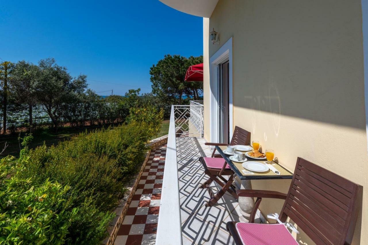 Irida Beach Resort Suites Kyparissia Exteriör bild